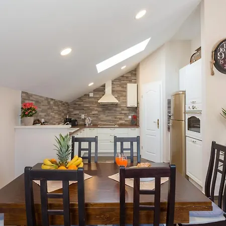 Apartman Three Bedroom Spacious Petrunjela Dubrovnik